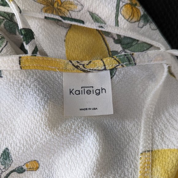 Off the shoulder lemon print top - Picture 4 of 5